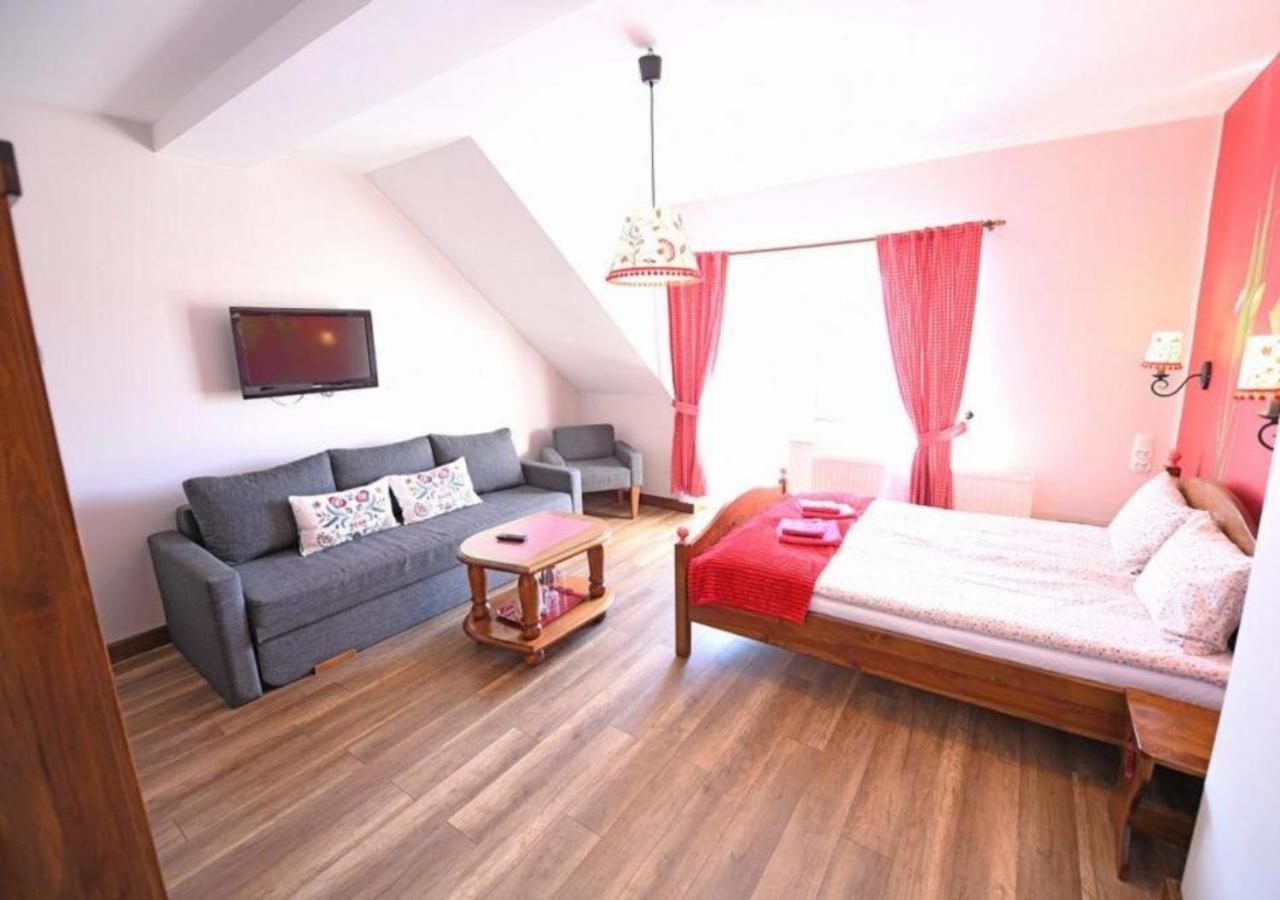 Krzeszna Gosciniec Malinowka Bed & Breakfast エクステリア 写真